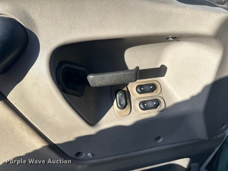 image for item FK0011 2004 Sterling Acterra box truck