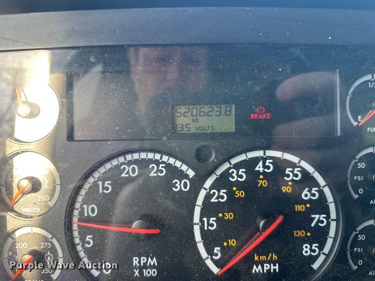 image for item FK0011 2004 Sterling Acterra box truck