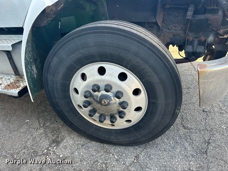 image for item FK0011 2004 Sterling Acterra box truck