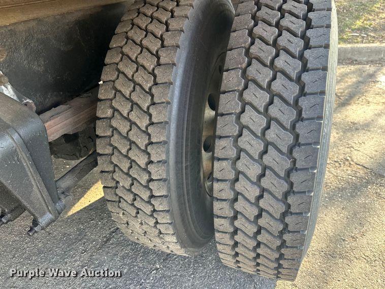 image for item FK0011 2004 Sterling Acterra box truck