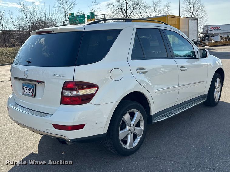 image for item FK0012 2009 Mercedes-Benz ML350 SUV