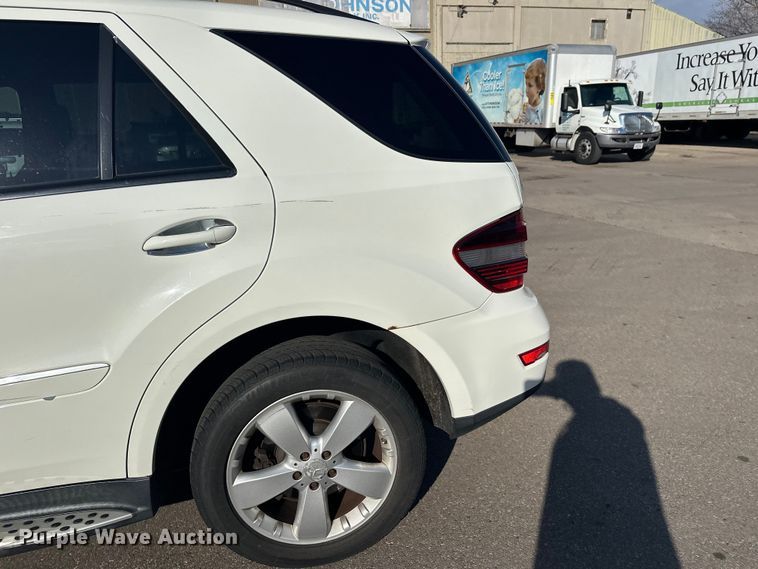 image for item FK0012 2009 Mercedes-Benz ML350 SUV