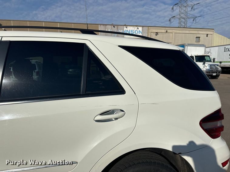image for item FK0012 2009 Mercedes-Benz ML350 SUV