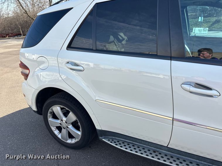 image for item FK0012 2009 Mercedes-Benz ML350 SUV