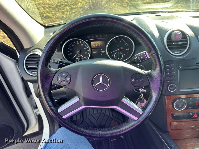 image for item FK0012 2009 Mercedes-Benz ML350 SUV