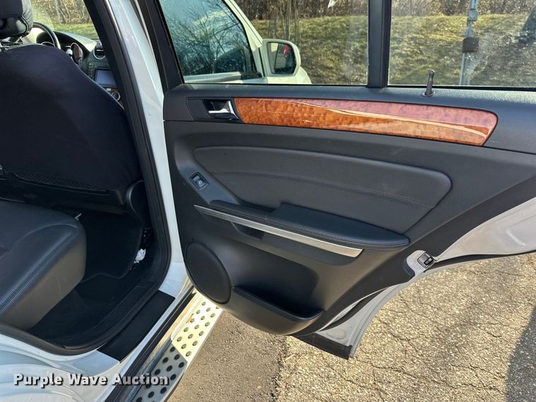 image for item FK0012 2009 Mercedes-Benz ML350 SUV