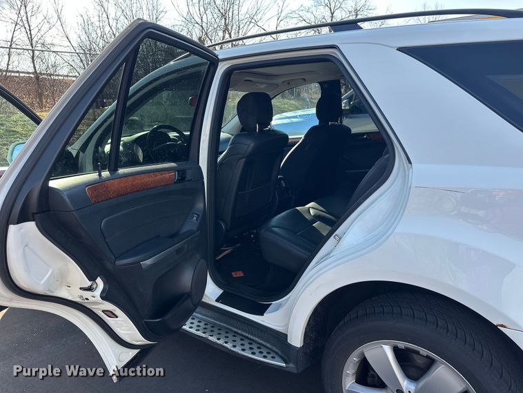image for item FK0012 2009 Mercedes-Benz ML350 SUV