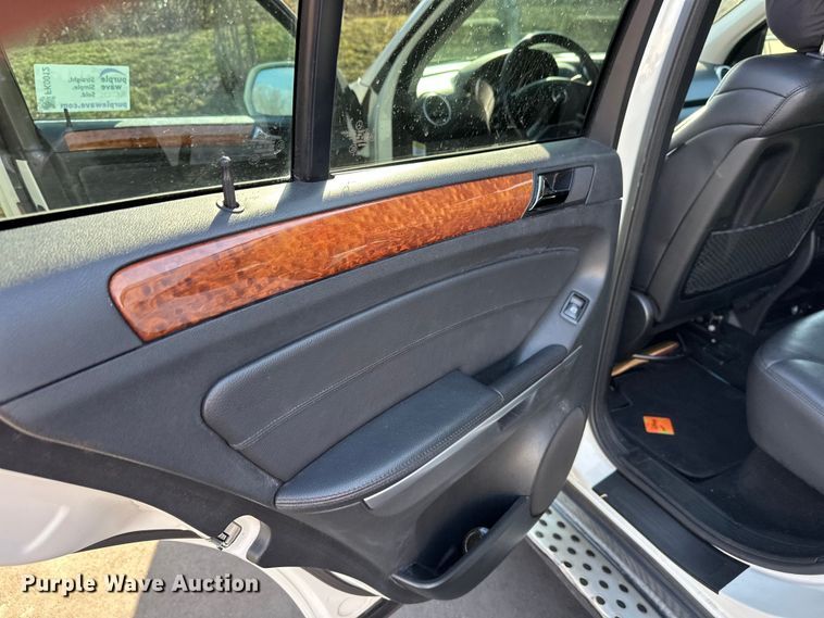 image for item FK0012 2009 Mercedes-Benz ML350 SUV