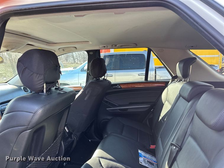 image for item FK0012 2009 Mercedes-Benz ML350 SUV