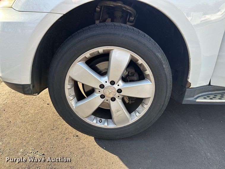 image for item FK0012 2009 Mercedes-Benz ML350 SUV