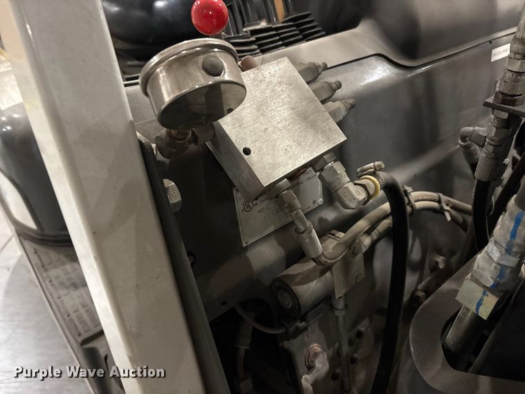 image for item FK1269 2018 UniCarriers CFS40 forklift