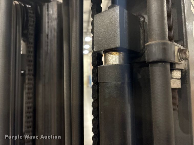 image for item FK1269 2018 UniCarriers CFS40 forklift