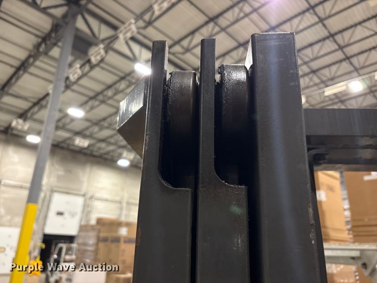 image for item FK1269 2018 UniCarriers CFS40 forklift