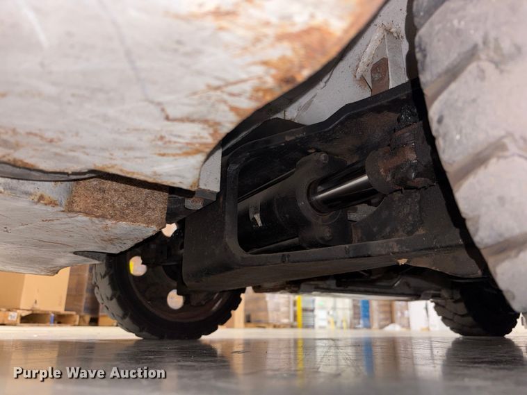 image for item FK1269 2018 UniCarriers CFS40 forklift