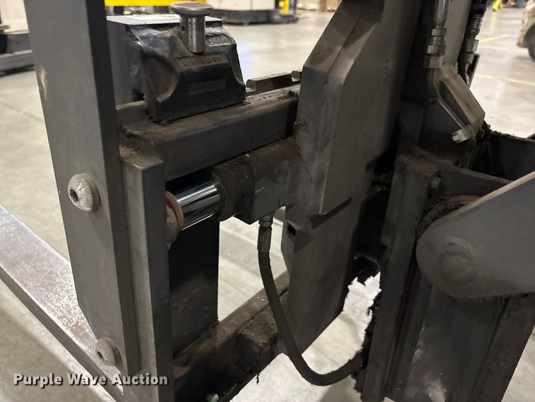 image for item FK1270 2015 Nissan SRX45 reach truck