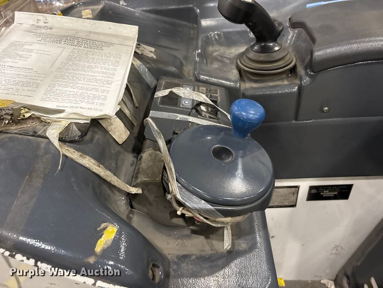 image for item FK1270 2015 Nissan SRX45 reach truck