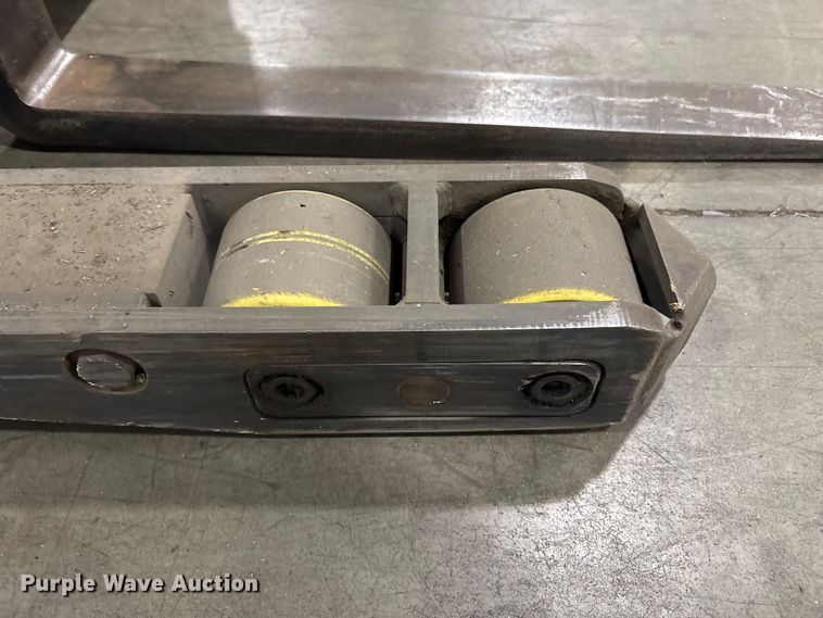 image for item FK1270 2015 Nissan SRX45 reach truck