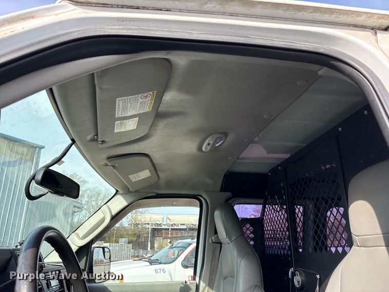 image for item FK1288 2013 Ford E350 Super Duty van