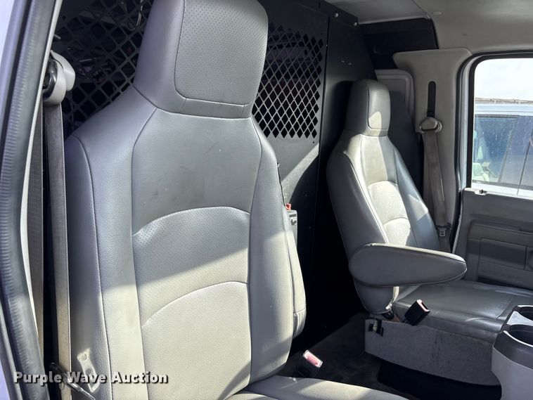 image for item FK1288 2013 Ford E350 Super Duty van