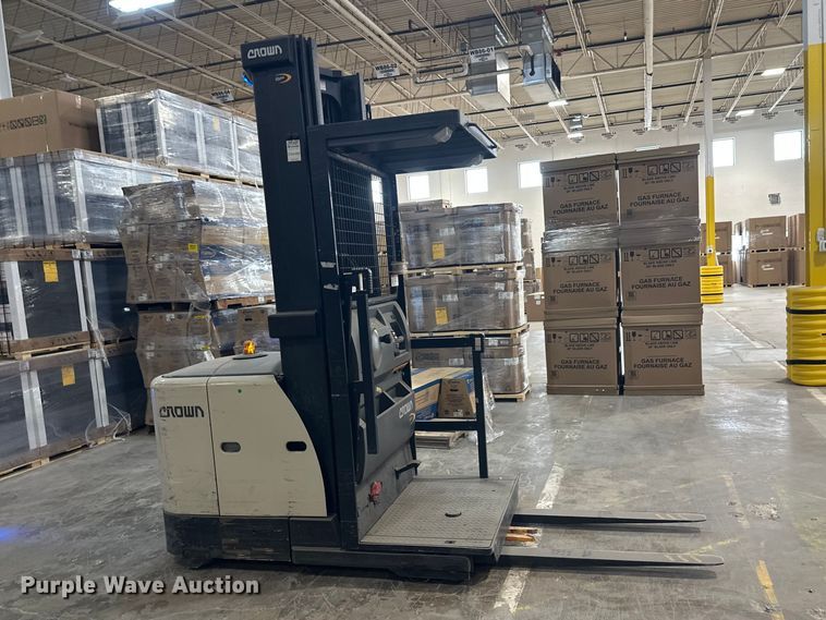 image for item FK1809 2018 Crown SP3520-30 order picker