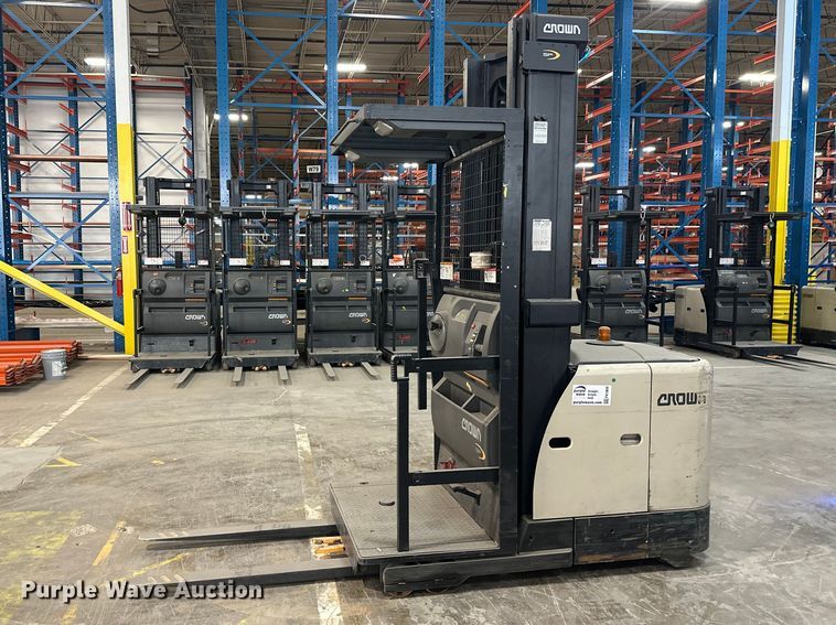 image for item FK1809 2018 Crown SP3520-30 order picker