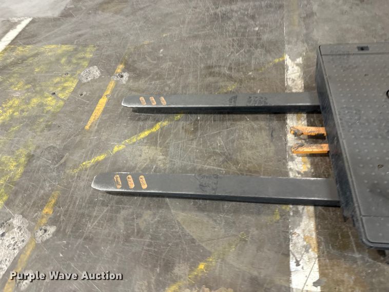 image for item FK1809 2018 Crown SP3520-30 order picker