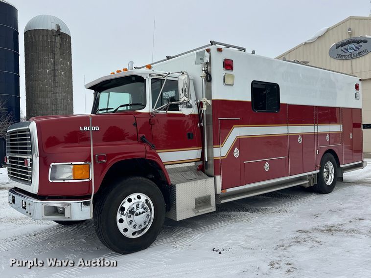 image for item FK1811 1996 Ford LS8000 rescue vehicle