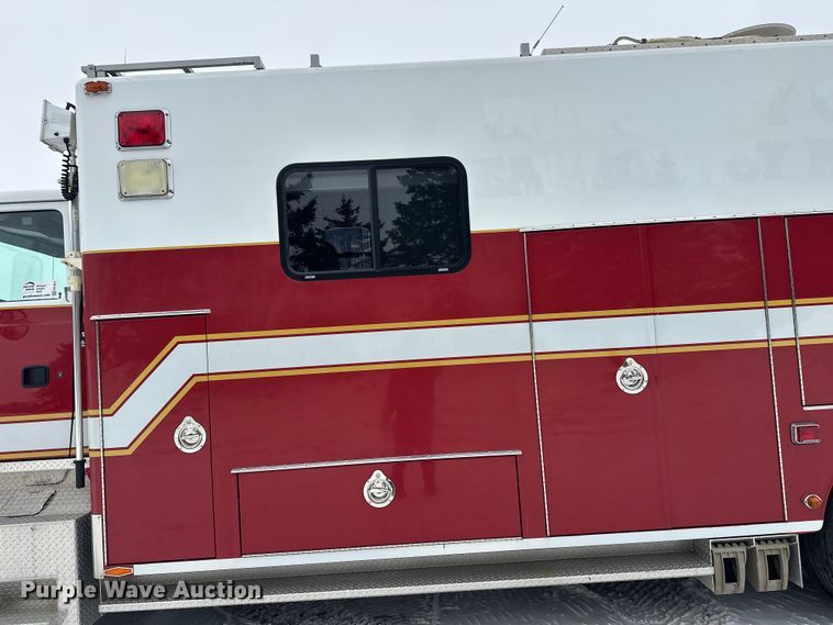 image for item FK1811 1996 Ford LS8000 rescue vehicle