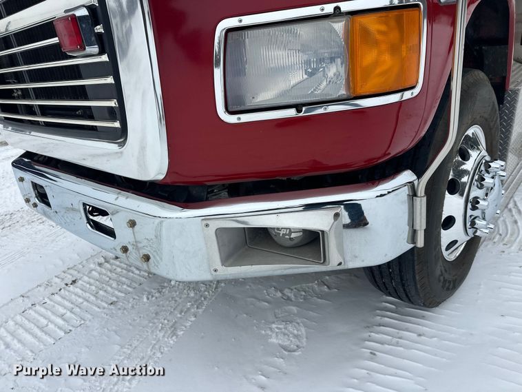 image for item FK1811 1996 Ford LS8000 rescue vehicle
