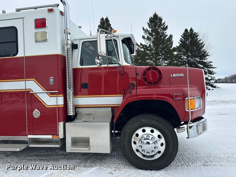 image for item FK1811 1996 Ford LS8000 rescue vehicle