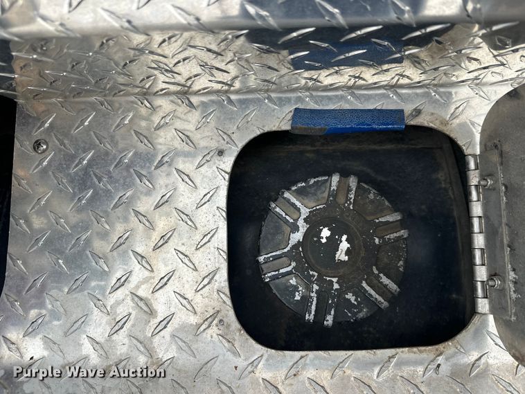 image for item FK1811 1996 Ford LS8000 rescue vehicle