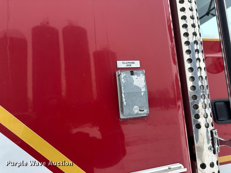 image for item FK1811 1996 Ford LS8000 rescue vehicle