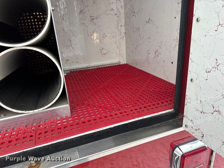 image for item FK1811 1996 Ford LS8000 rescue vehicle