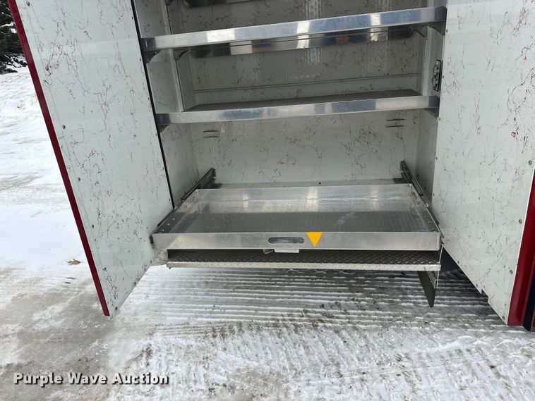 image for item FK1811 1996 Ford LS8000 rescue vehicle