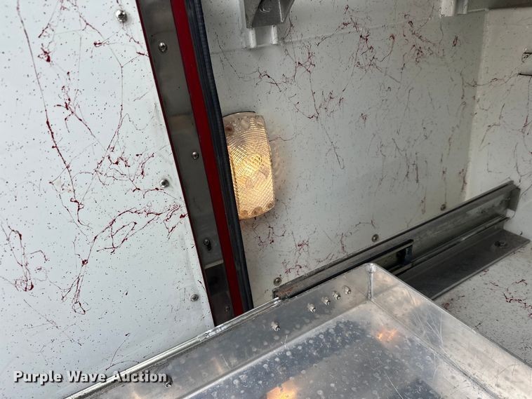 image for item FK1811 1996 Ford LS8000 rescue vehicle