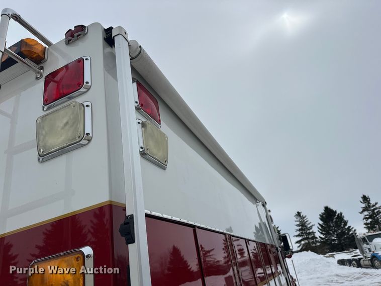 image for item FK1811 1996 Ford LS8000 rescue vehicle