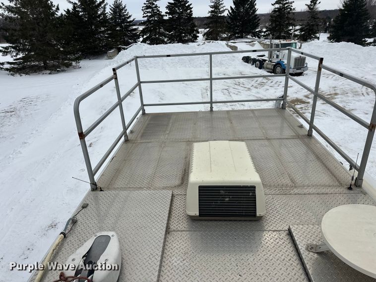 image for item FK1811 1996 Ford LS8000 rescue vehicle