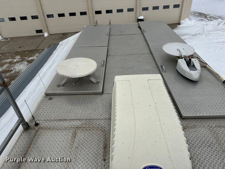 image for item FK1811 1996 Ford LS8000 rescue vehicle