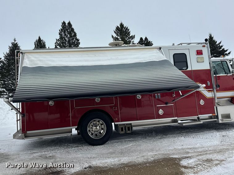 image for item FK1811 1996 Ford LS8000 rescue vehicle