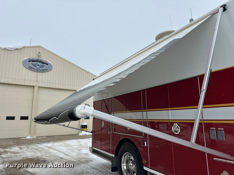 image for item FK1811 1996 Ford LS8000 rescue vehicle