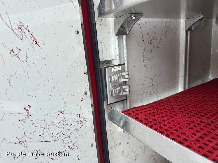 image for item FK1811 1996 Ford LS8000 rescue vehicle