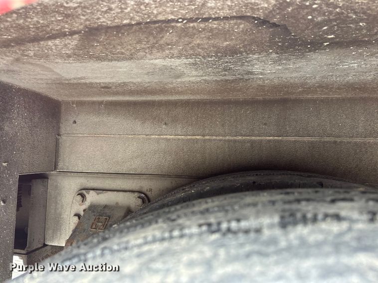 image for item FK1811 1996 Ford LS8000 rescue vehicle