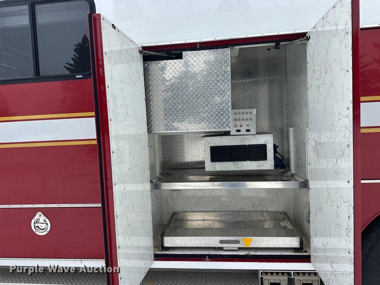 image for item FK1811 1996 Ford LS8000 rescue vehicle