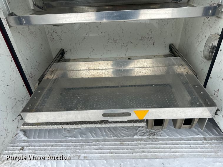 image for item FK1811 1996 Ford LS8000 rescue vehicle