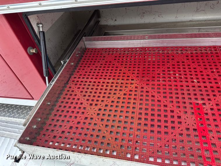 image for item FK1811 1996 Ford LS8000 rescue vehicle