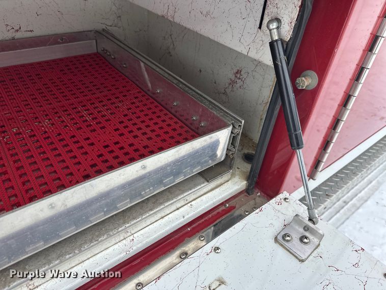 image for item FK1811 1996 Ford LS8000 rescue vehicle