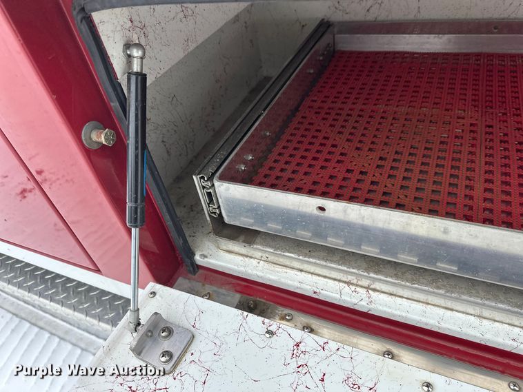 image for item FK1811 1996 Ford LS8000 rescue vehicle