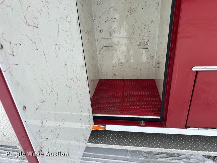 image for item FK1811 1996 Ford LS8000 rescue vehicle