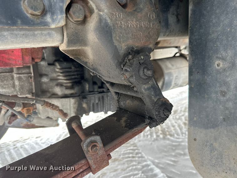 image for item FK1811 1996 Ford LS8000 rescue vehicle