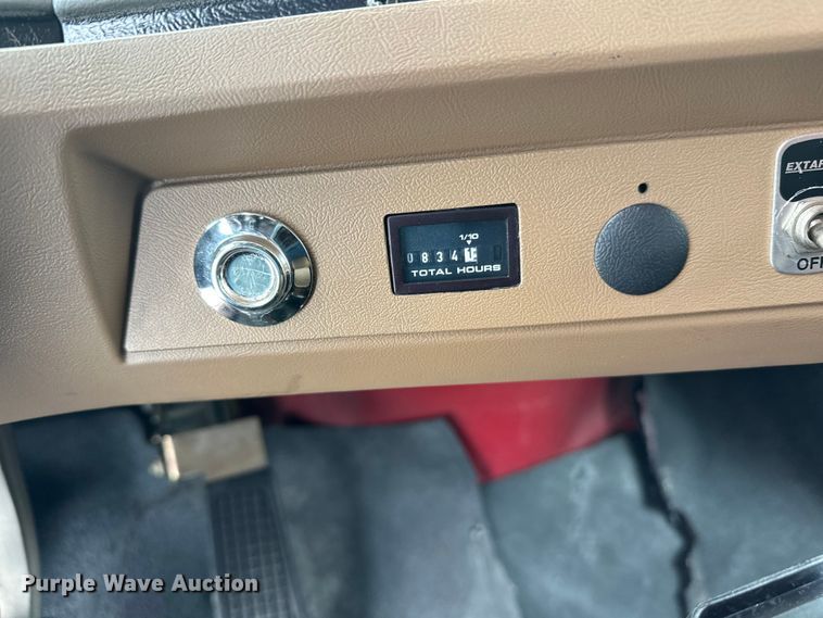 image for item FK1811 1996 Ford LS8000 rescue vehicle